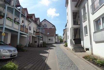 Helle 2-Zimmer-Wohnung mit Balkon und TG-Stellplatz - Gotha Bergallee