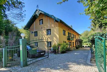 Haus zum Kaufen in Bad Birnbach 1.150.000,00 € 476.39 m²