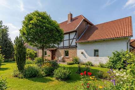 Haus zum Kaufen in Schöningen Esbeck 205.000,00 € 140 m² - Schöningen / Esbeck
