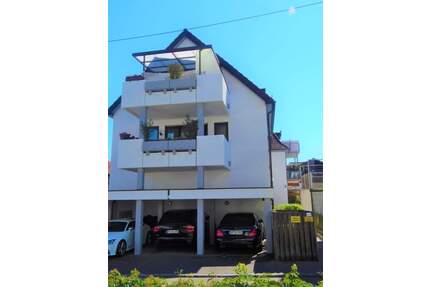 PROVISIONSFREI Grosszügige exklusive Wohnung, mit 2 Garagen in Zentrumsnähe Fellbach Rathaus