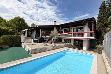 Haus zum Kaufen in Singen 649.000,00 € 203.93 m²