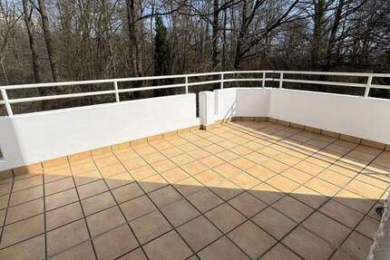 Etagenwohnung mit Garage, Sbr.-St.Arnual, Birkenstr. - Saarbrücken St Arnual