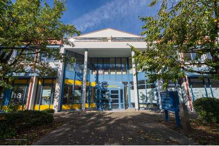 Büro in Parsdorf Parsdorf 4.200,00 € 420 m² - Parsdorf / Parsdorf