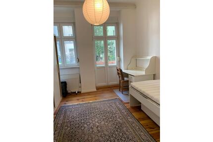 2 Zimmer Wohnung mit Balkon in Berlin Moabit