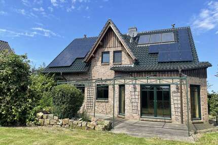 Haus zum Kaufen in Bad Pyrmont 529.000,00 € 190 m²