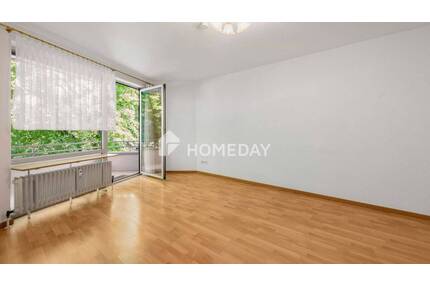 Bezugsfreie 2-Zimmer-Wohnung mit Balkon, Pool und Sauna in Düsseldorf