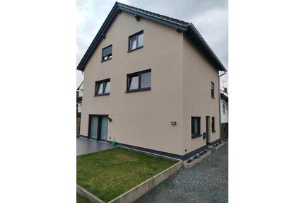 Einfamilienhaus - Neuwertig - 699.000,00&nbsp;EUR Kaufpreis, ca.&nbsp; 175,00&nbsp;m&sup2; in Büttelborn (PLZ: 64572)