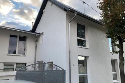 Charmantes Wohnhaus mit hellen Räumen und privatem Innenhof - Ochtendung