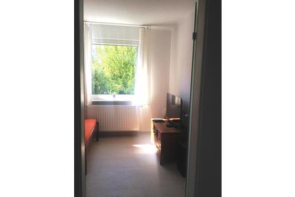 Stadtmitte Helle zentrale möblierte Whg für Einzelperson ab 01.07 - Düsseldorf Pempelfort