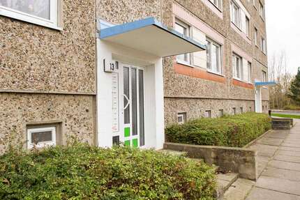 Wohnung zum Mieten in Neubrandenburg 210,00 € 46.17 m²