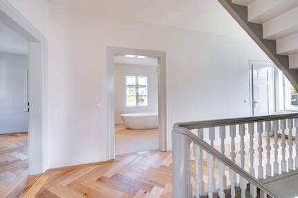 AIGNER - Altbaucharme trifft auf Moderne - Einfamilienhaus in Starnberg-Percha