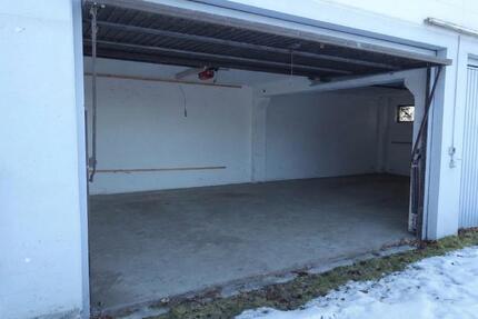 Garage mit Nebenräumen und Außenfläche - Marktoberdorf