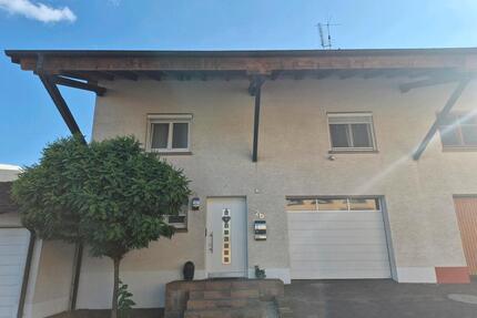 Modernes Einfamilienhaus mit viel Potenzial - Heiligenmoschel