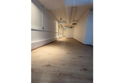 Ladenlokal - 1.000,00&nbsp;EUR Kaltmiete, ca.&nbsp; 140,00&nbsp;m&sup2; in Minden (PLZ: 32423)