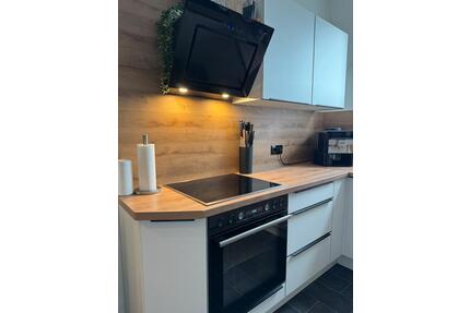 renovierte 5-Raum-Wohnung - 720,00&nbsp;EUR Kaltmiete, ca.&nbsp; 90,00&nbsp;m&sup2; in Gera (PLZ: 07551) Alt-Taubenpreskeln