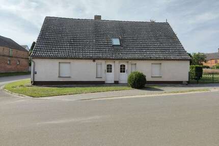 Haus zum Kaufen in Groß Pinnow 138.000,00 € 164 m²