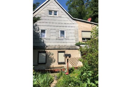 Königsfeld, EFH - 149.000,00&nbsp;EUR Kaufpreis, ca.&nbsp; 150,00&nbsp;m&sup2;&nbsp;Wohnfl&auml;che in Königsfeld (PLZ: 09306)