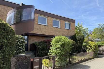 Haus zum Kaufen in Frankfurt am Main 749.000,00 € 254 m²