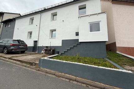 Haus mit Waldgrundstück zu verkaufen in 56459 Gemünden - Langenhahn