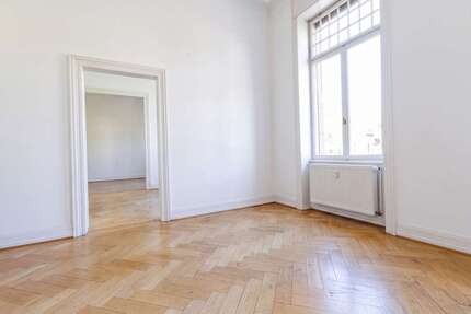 Wohnung zum Kaufen in Frankfurt am Main 1.495.000,00 € 135.81 m²