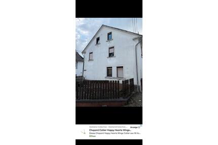 Wohnhaus mit Garage und Lagerflächen - Ransbach-Baumbach