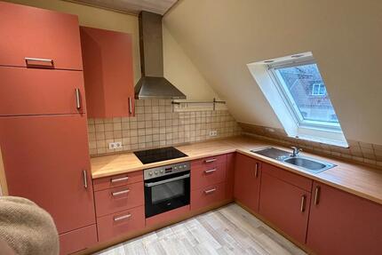 Geräumige 2-Zimmer-DG-Wohnung mit EBK in Hohenlockstedt