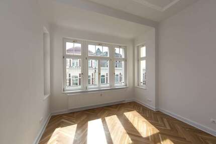 Wohnung zum Kaufen in Leipzig 320.000,00 € 92.29 m²
