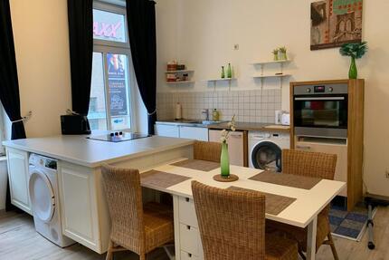 Zentrale, vollmöblierte Wohnung direkt am HBF Krefeld