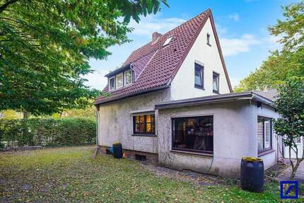 Charmantes Einfamilienhaus mit großem Garten, Garage & viel Gestaltungspotenzial - Bremen Schönebeck