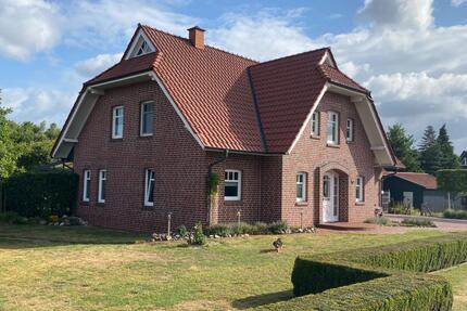 Haus zu vermieten - 1.100,00&nbsp;EUR Kaltmiete, ca.&nbsp; 180,00&nbsp;m&sup2; in Papenburg (PLZ: 26871)
