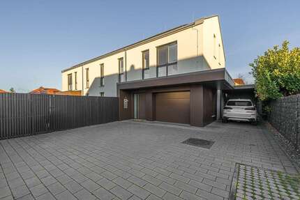 Haus zum Kaufen in Markkleeberg 1.700.000,00 € 270 m²