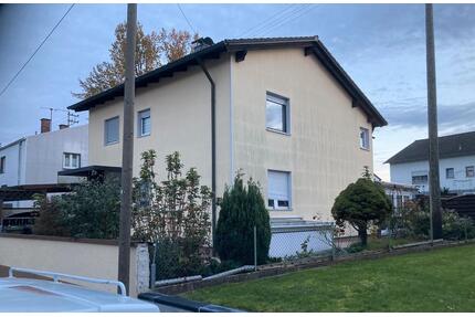 Älteres Zweifamilienhaus in Ingolstadt-Mailing