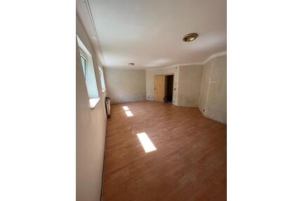 Helle Souterrainwohnung in Kaltenengers zu vermieten - Koblenz