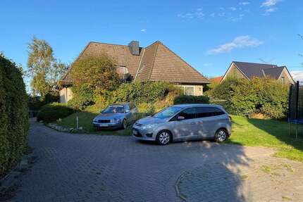 Haus zum Kaufen in Grünendeich 385.600,00 € 233 m²