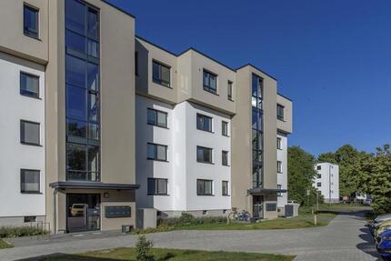 Großzügige 2-Zimmer-Etagenwohnung mit großem Balkon in Wolfsburg