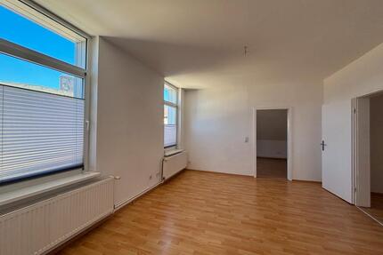 Schöne Dachgeschosswohnung Nähe Bürgerpark - Braunschweig Östliches Ringgebiet