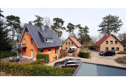 Ferienhaus Einfamilienhaus mit 2 Wohnungen - Röbel/Müritz