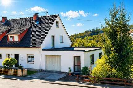 Haus zum Kaufen in Hilchenbach 199.000,00 € 114.67 m²