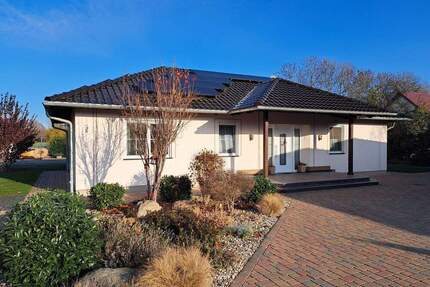 Wie edel soll es sein? JA! - 619.000,00&nbsp;EUR Kaufpreis, ca.&nbsp; 130,00&nbsp;m&sup2;&nbsp;Wohnfl&auml;che in Schkeuditz / Radefeld (PLZ: 04435)