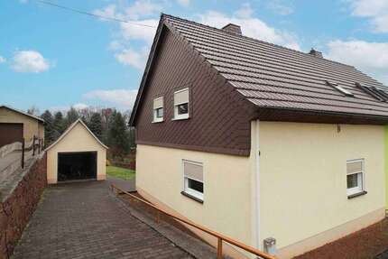 Haus zum Kaufen in Lunzenau 75.000,00 € 82.01 m²