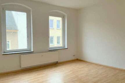 Wohnung zum Mieten in Limbach-Oberfrohna 320,00 € 75 m²
