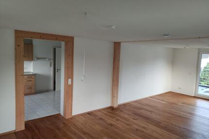 Moderne 3,5-Zimmer-Wohnung mit Süd-Balkon, großem WohnEssbereich - Salem