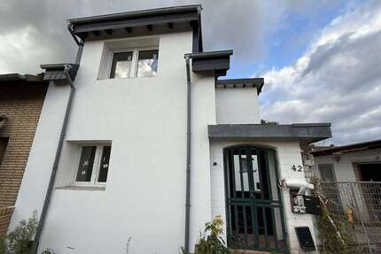 Haus zum Kaufen in Köln 640.000,00 € 160 m²