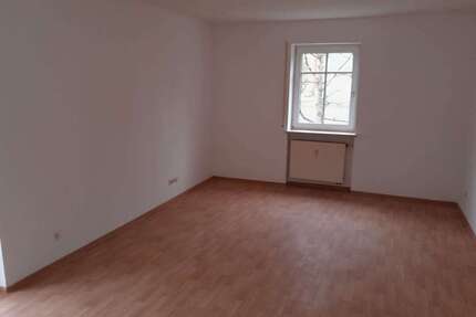Wohnung zum Mieten in Traunreut 881,70 € 88.17 m²