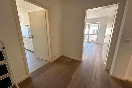 3 Zimmer Dachgeschoss - 1.500,00&nbsp;EUR Kaltmiete, ca.&nbsp; 77,01&nbsp;m&sup2; in Velten (PLZ: 16727)