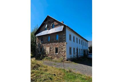 Haus zu Verkaufen in 01768 Glashütte OT Johnsbach.