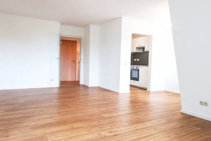 Moderne 2-Zimmer-Wohnung am Stadtpark inkl. Einbauküche - Fürth Innenstadt