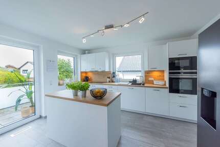 Wohnung zum Kaufen in Bad Oeynhausen 445.000,00 € 156 m²