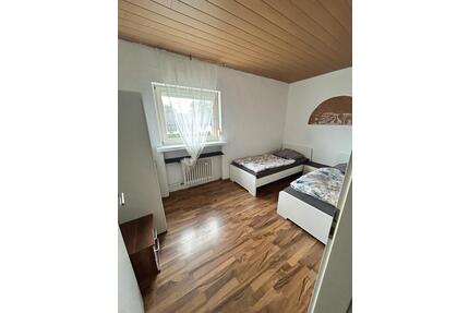 Großes Haus mit Kamin, Monteurzimmer, Ferienhaus - Waldbröl