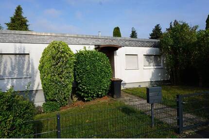 Köln Auweiler, Winkelbungalow in Ruhiglage mit uneinsehbarem Wohngarten